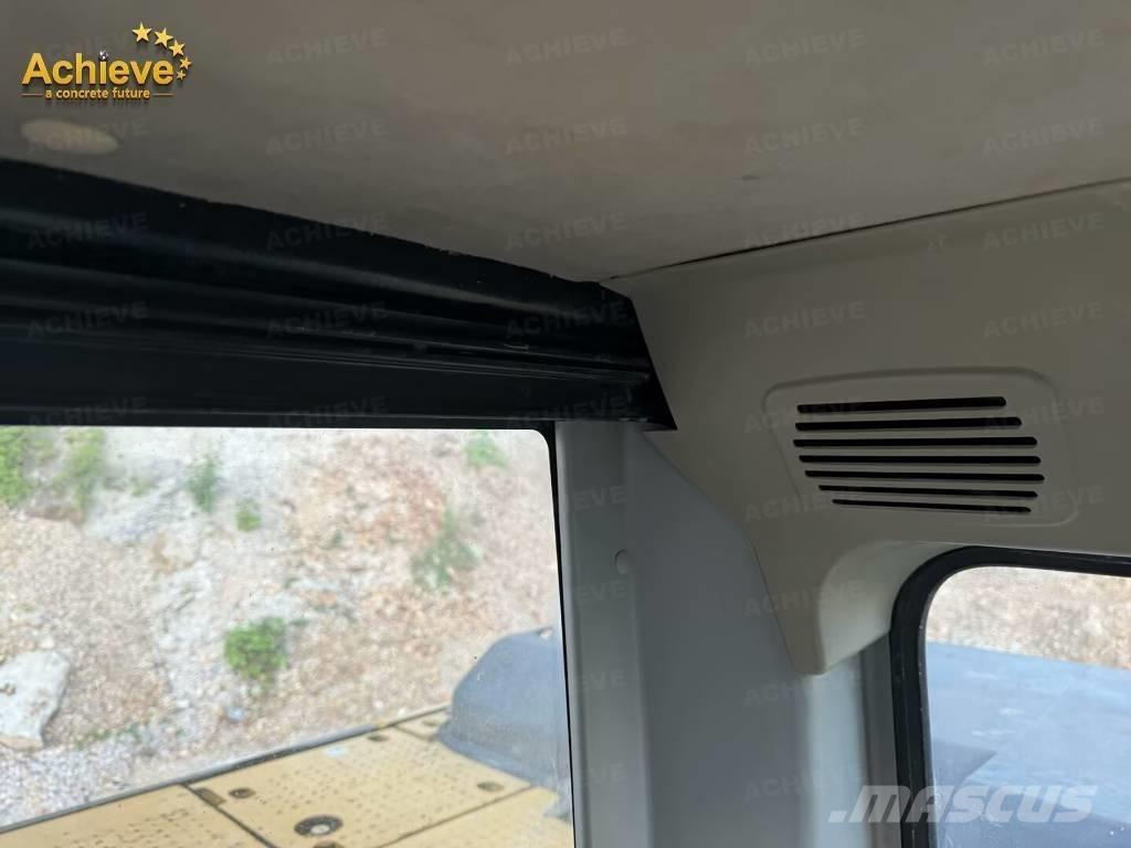 CAT 318DL Excavatoare pe șenile
