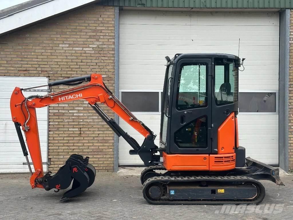 Hitachi ZX26U-6CR Mini excavatoare < 7t