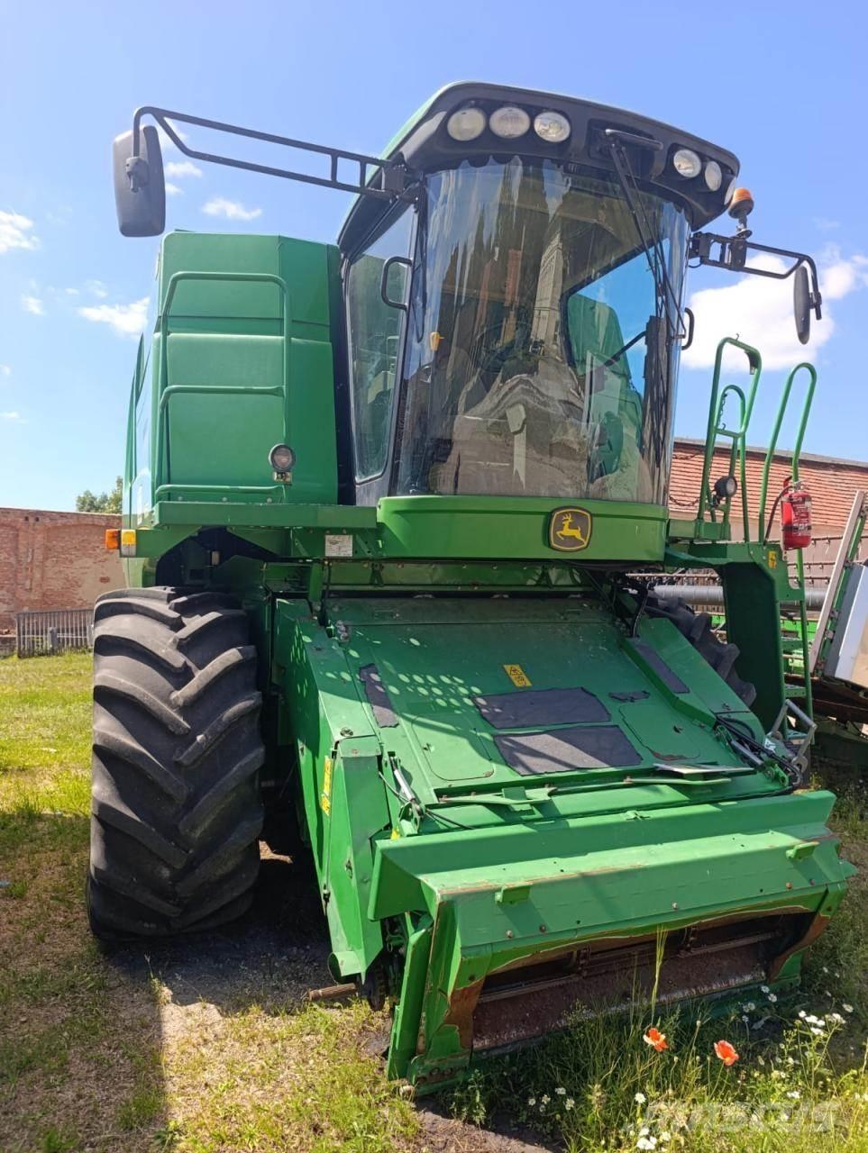 John Deere W650 Combine de secerat