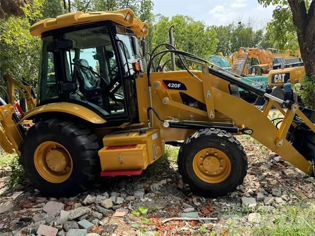 CAT 420 F Buldoexcavatoare