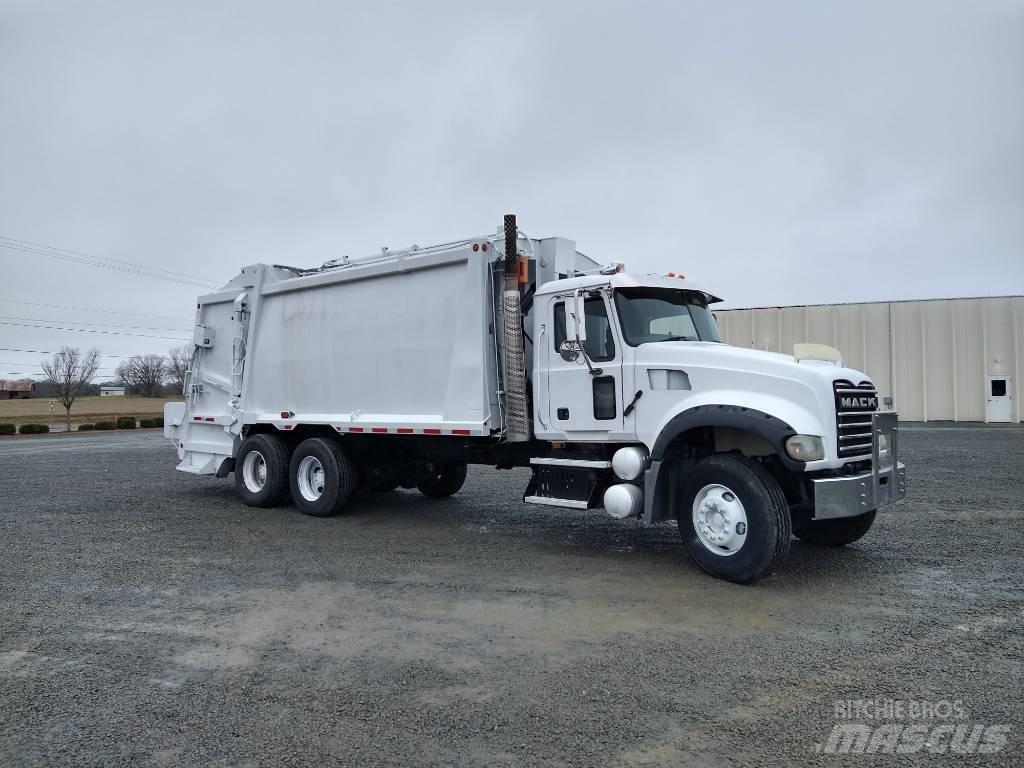 Mack GRANITE GU713 Camion de deseuri