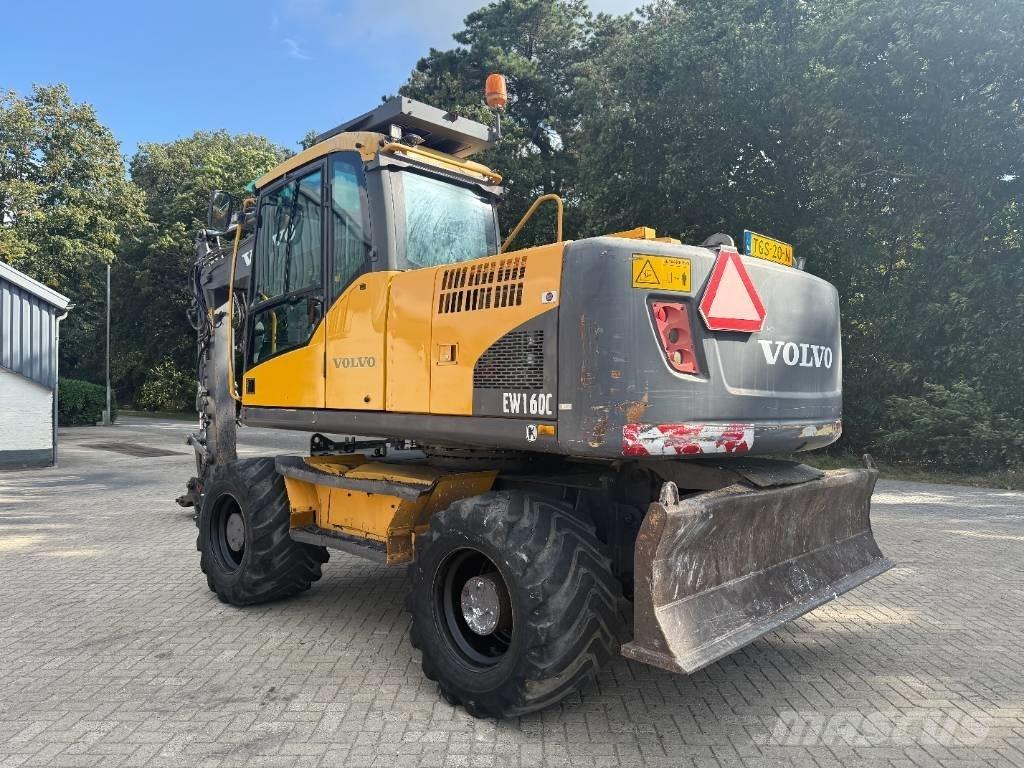 Volvo EW 160 C Excavatoare cu roti