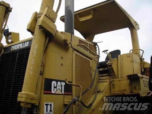 CAT D8L Buldozere pe senile