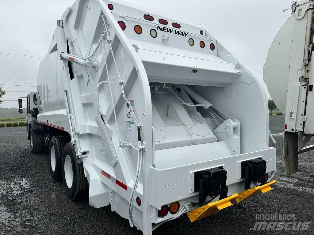 CCC New Way Camion de deseuri
