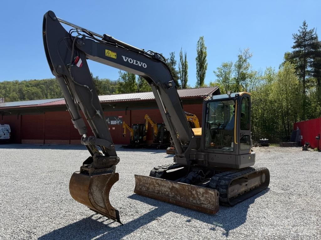 Volvo ECR88D Excavatoare 7t - 12t