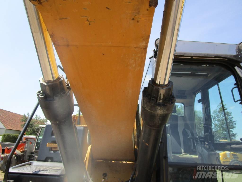 CAT 318 E L Excavatoare pe șenile
