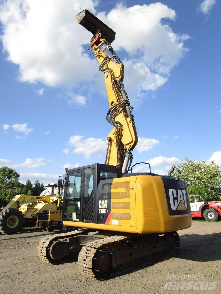 CAT 318 E L Excavatoare pe șenile
