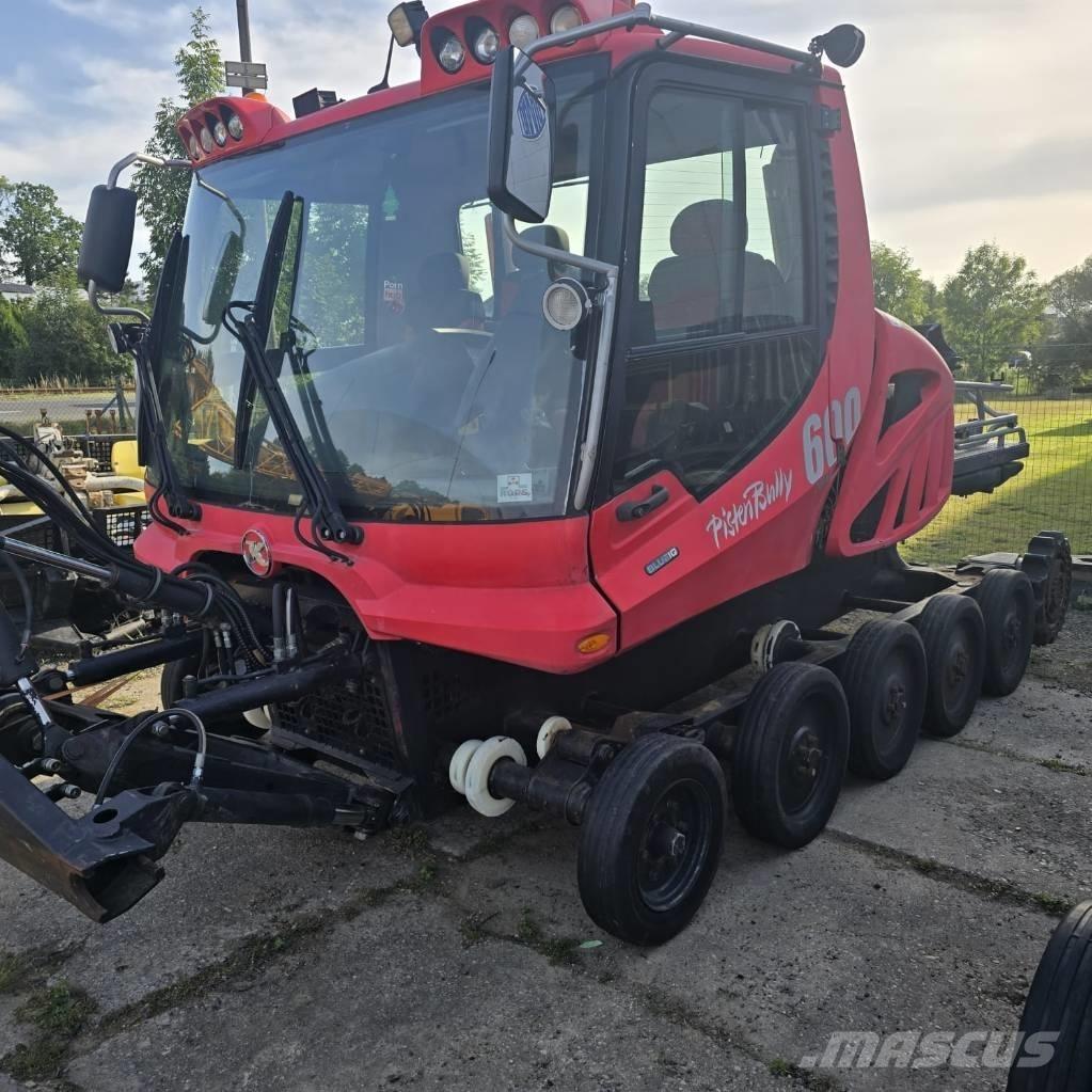 Kässbohrer PB 600 Utilaje deszapezire