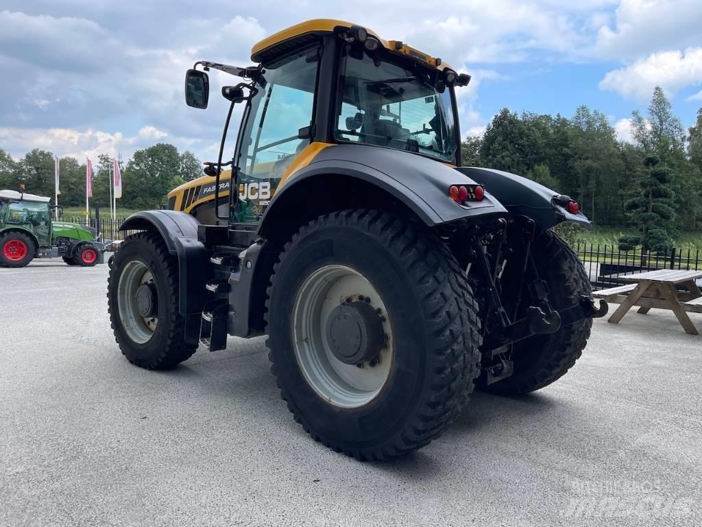 JCB Fastrac 8250 Tractoare
