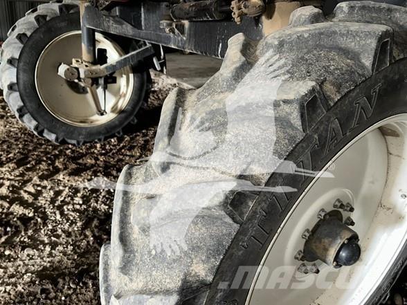 Apache AS1010 Pulverizatoare autopropulsate