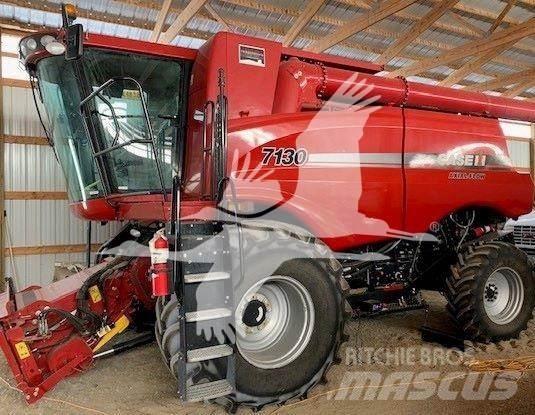 Case IH 7130 Combine de secerat