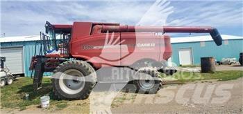 Case IH 8010 Combine de secerat