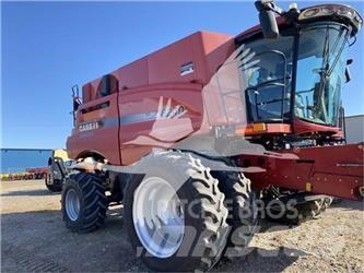 Case IH 8240 Combine de secerat