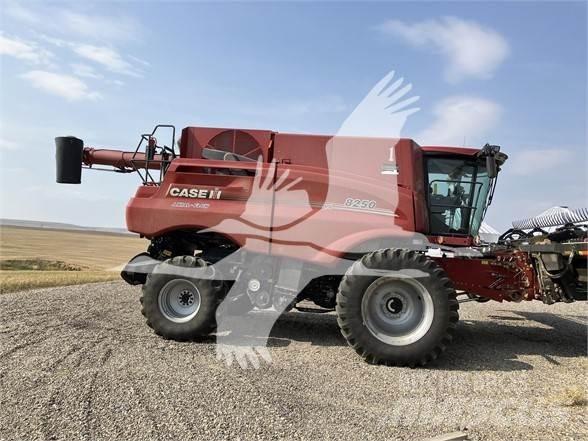 Case IH 8250 Combine de secerat