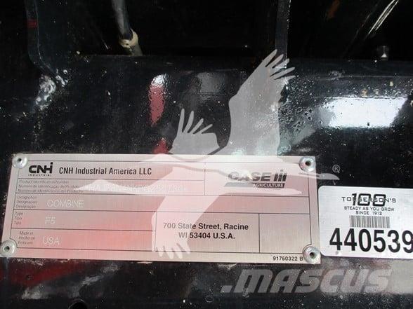 Case IH 8250 Combine de secerat