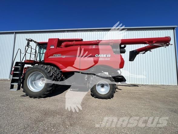 Case IH 8250 Combine de secerat