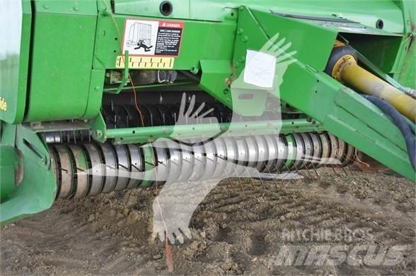 John Deere 567 Masina de balotat cilindric