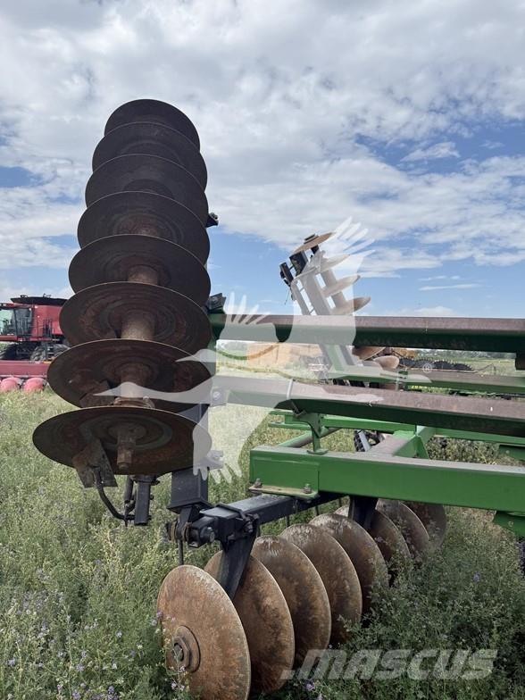 John Deere 630 Grape cu disc