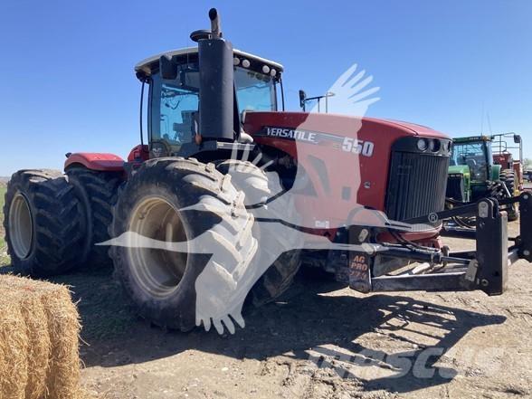 Versatile 550 Tractoare