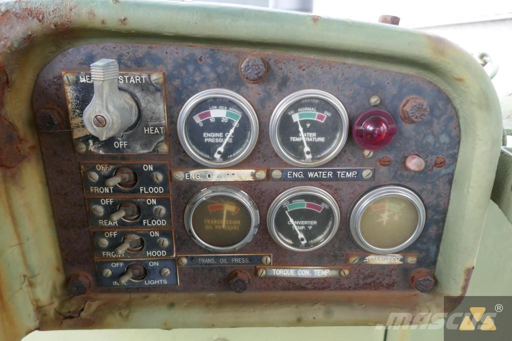 CAT D7F Ex-army Buldozere pe senile