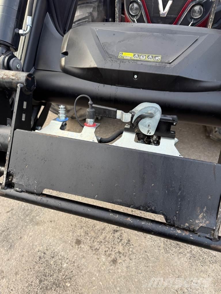 Valtra T234 Tractoare