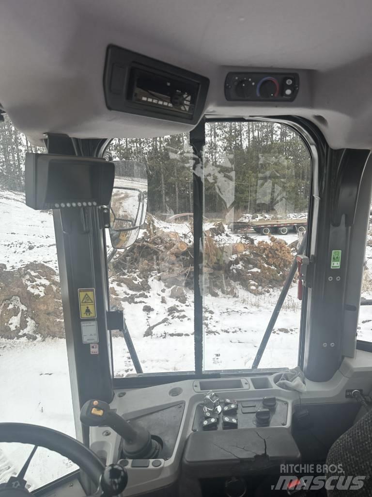 CAT 950 Incarcator pe pneuri