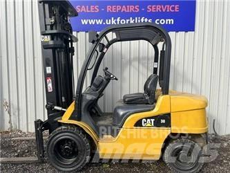 CAT DP 30 N Stivuitor diesel