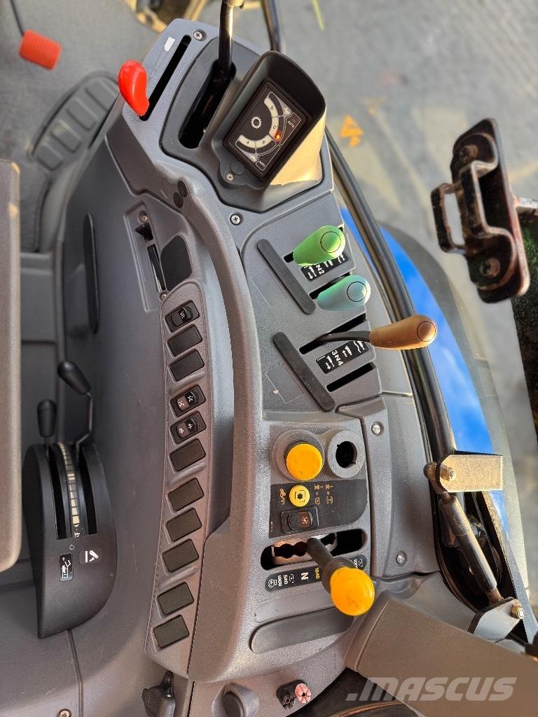 New Holland T 6030 Tractoare