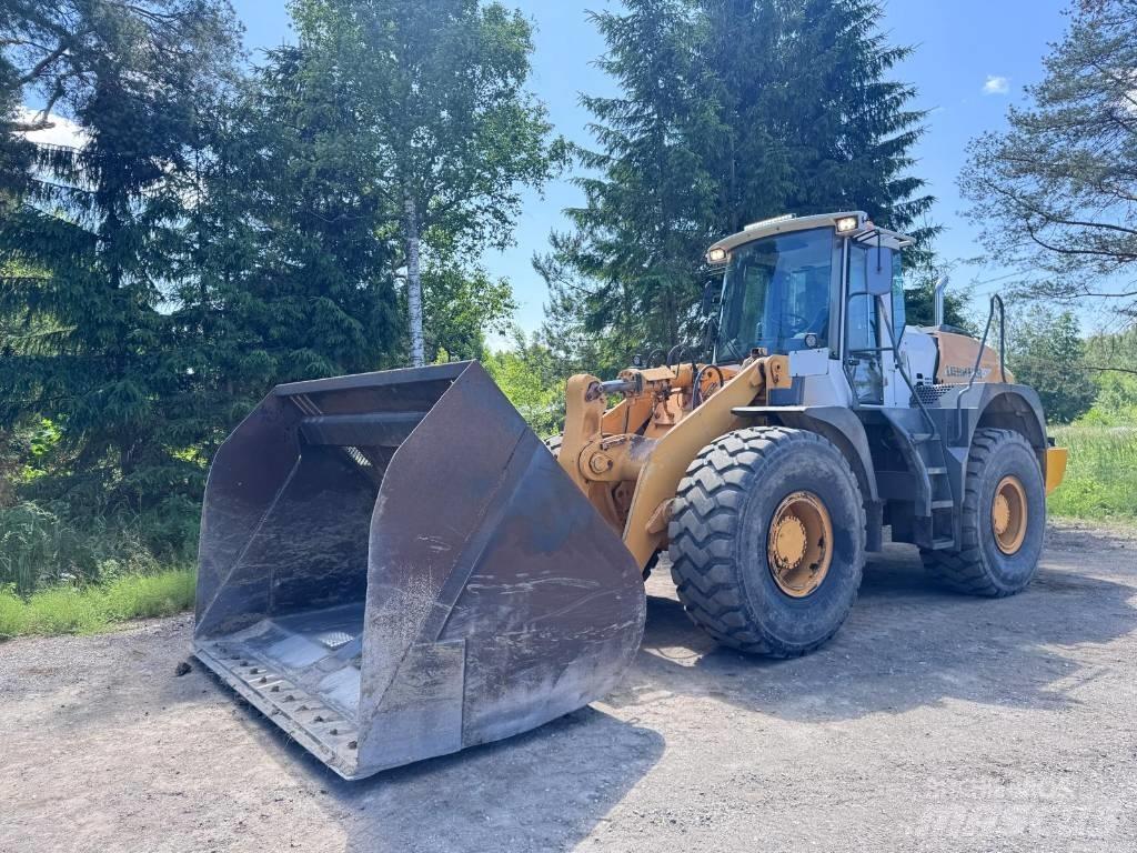 Liebherr L 544 Incarcator pe pneuri