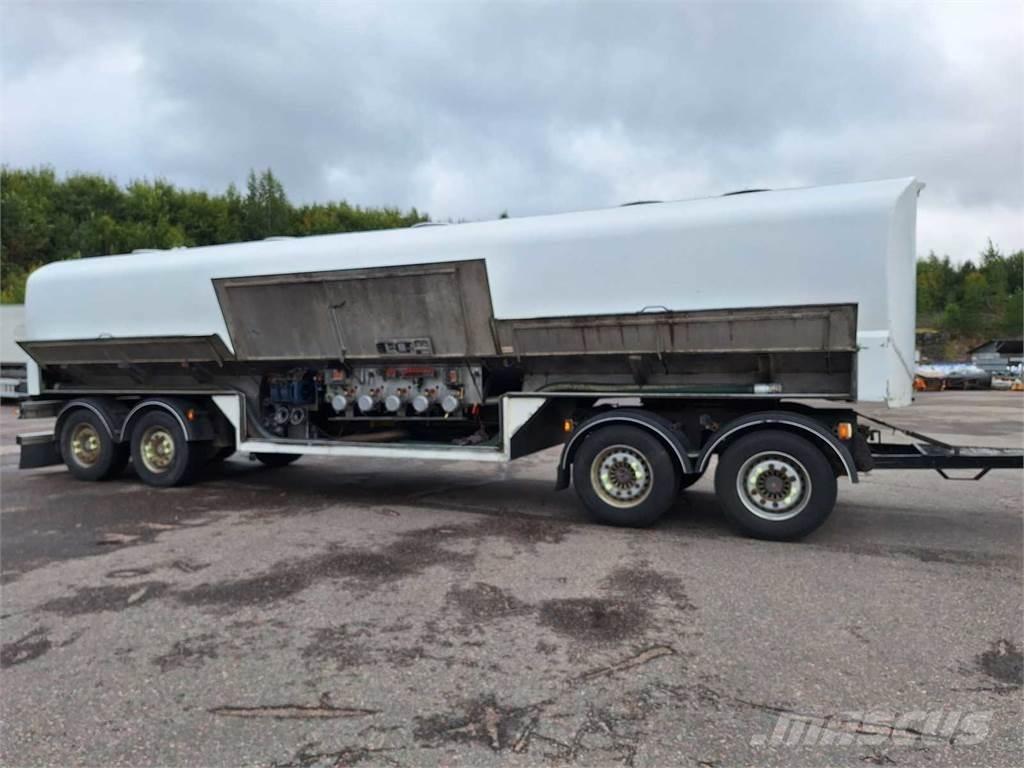  SAF/Mattila MS4 Remorci Cisterne