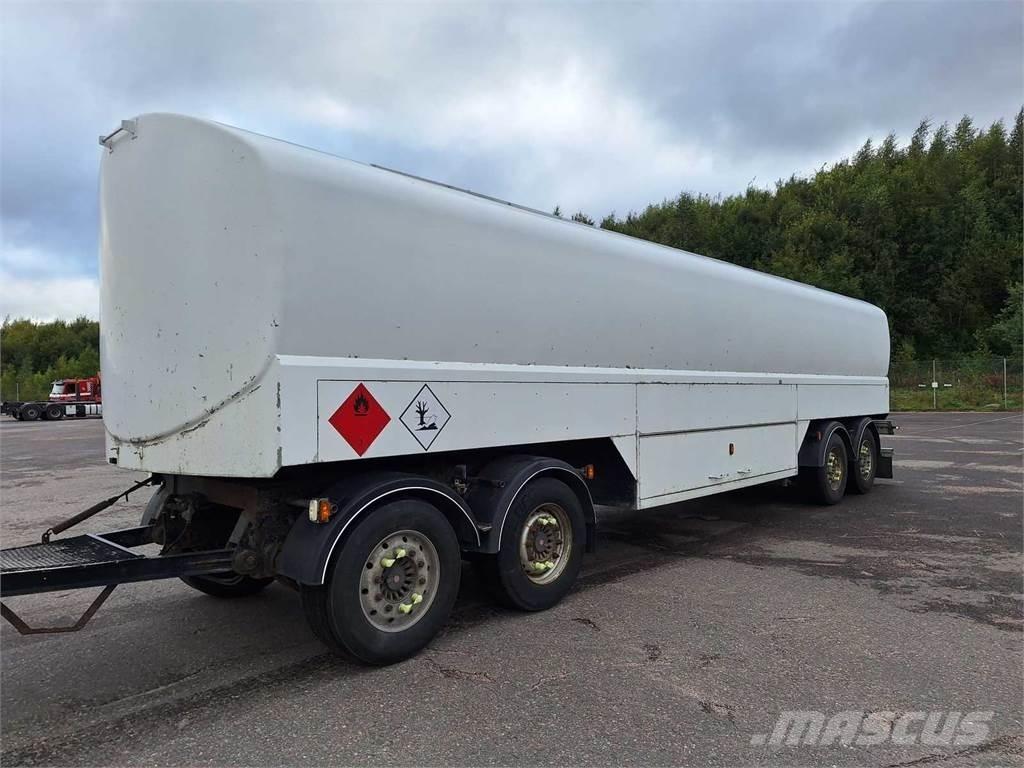  SAF/Mattila MS4 Remorci Cisterne