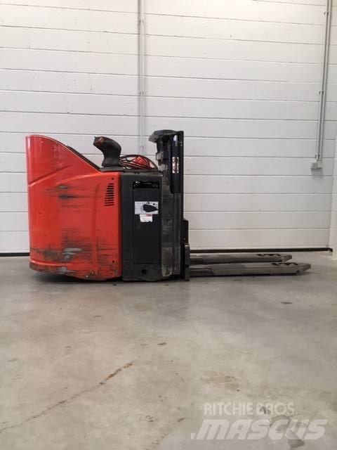Linde D12HPSP/133 Transpaleti autopropulsanti