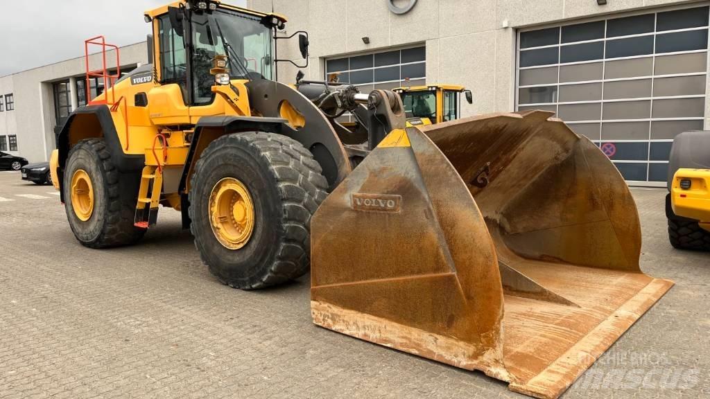 Volvo L260H Incarcator pe pneuri