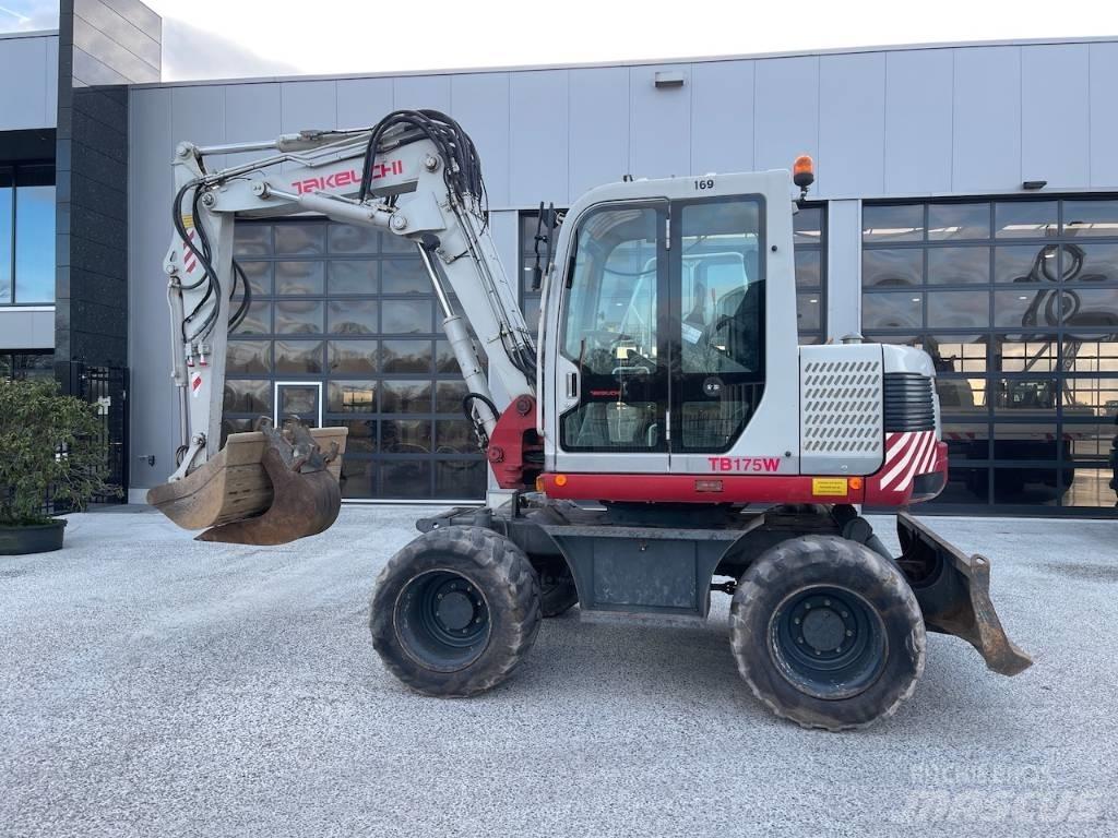 Takeuchi TB175W Excavatoare 7t - 12t