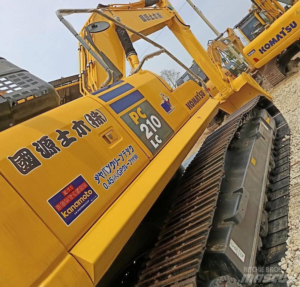 Komatsu PC 210 Excavatoare pe șenile
