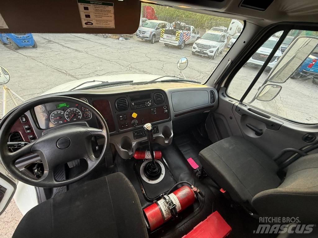 Freightliner M 106 Autocamioane