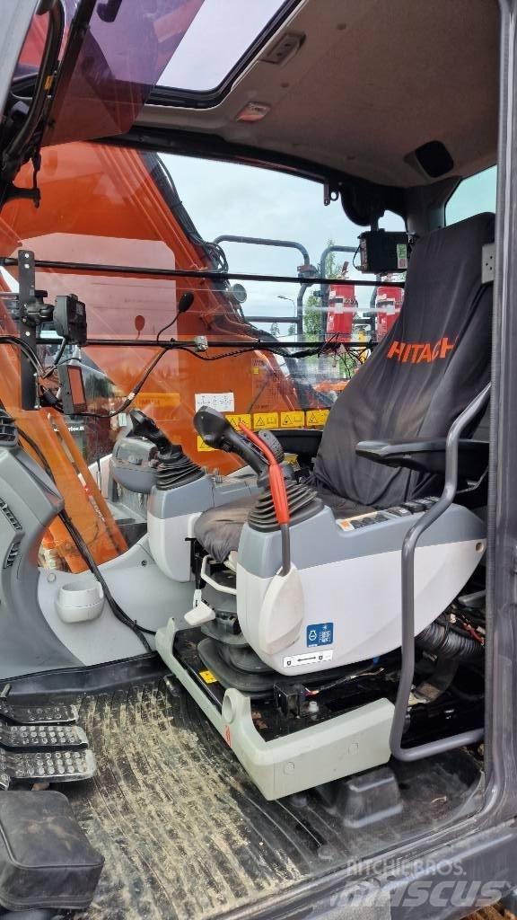 Hitachi ZX250LC-6 Excavatoare pe șenile
