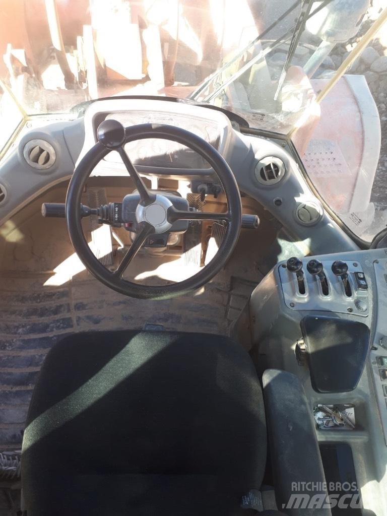 Doosan DL 500 Incarcator pe pneuri