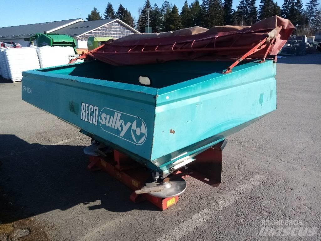 Sulky DPX 1804 Împrastierea mineralelor