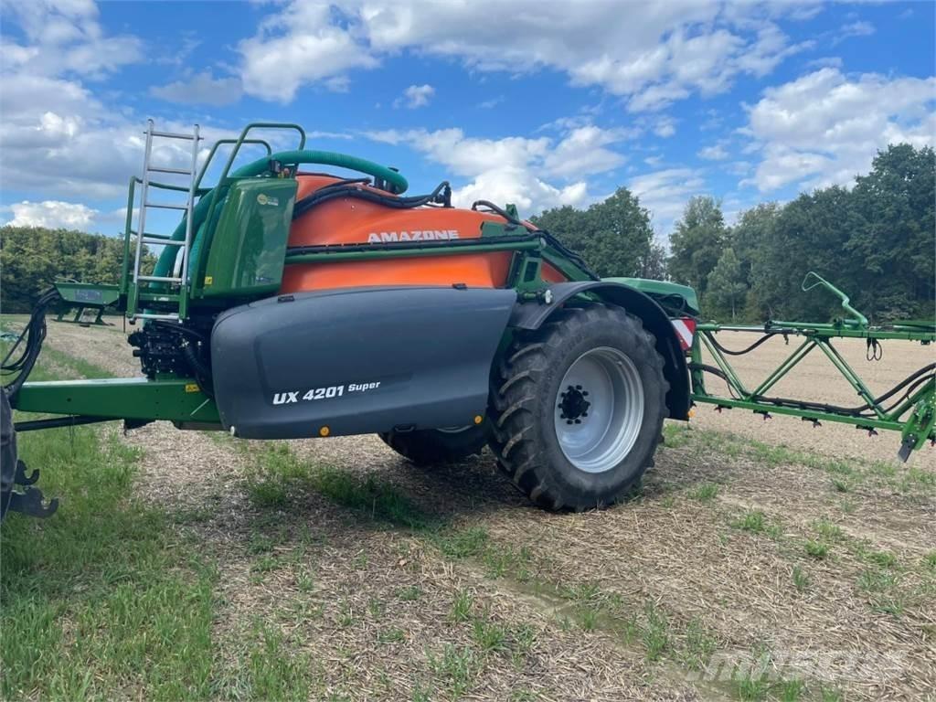 Amazone UX 4201 Tractoare agricole sprayers