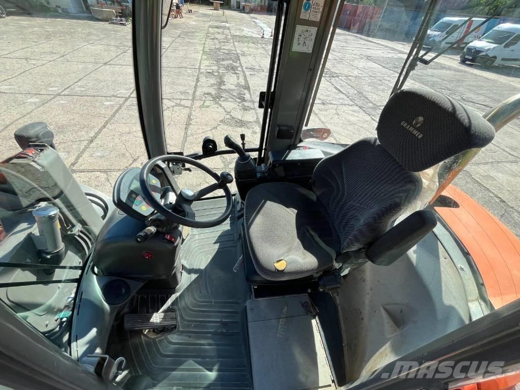 Atlas AR 85E Incarcator pe pneuri