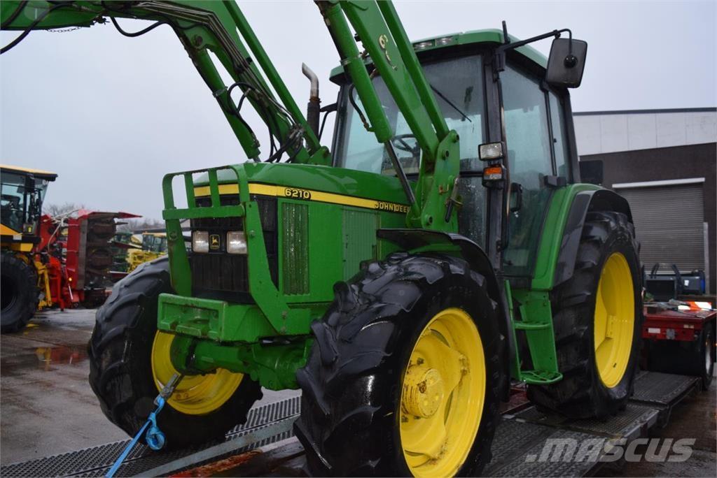 John Deere 6210 Tractoare