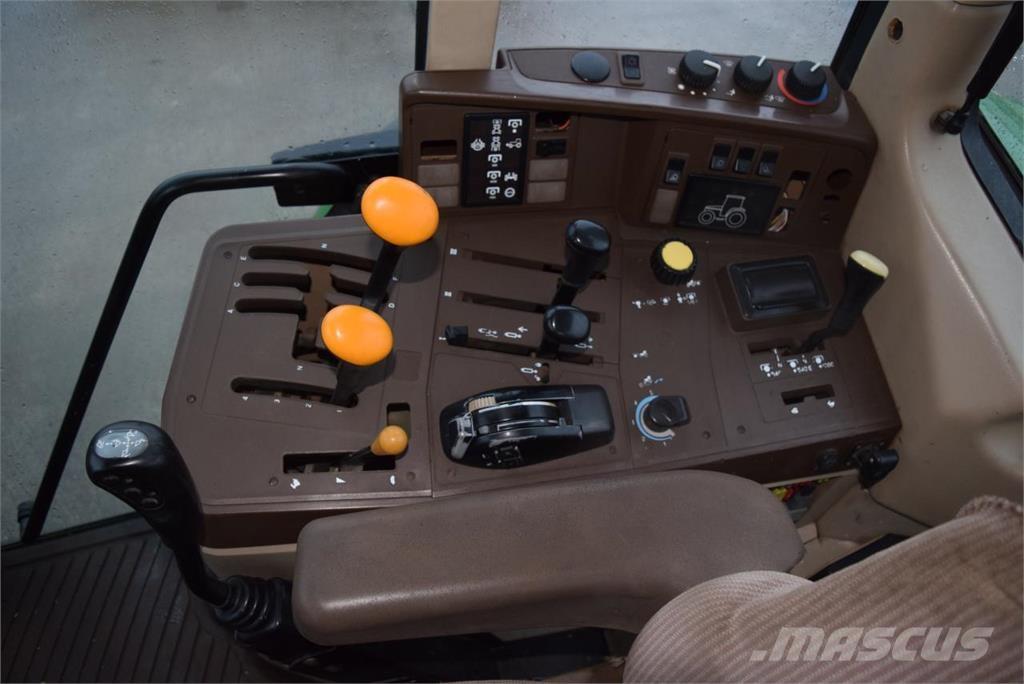 John Deere 6210 Tractoare