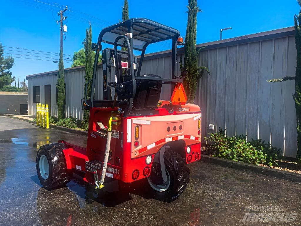 Moffett M55 Stivuitoare montate pe camioane