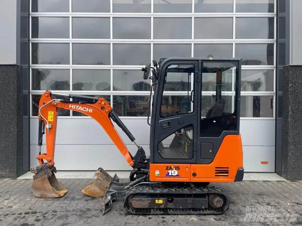 Hitachi ZX19-6 Mini excavatoare < 7t