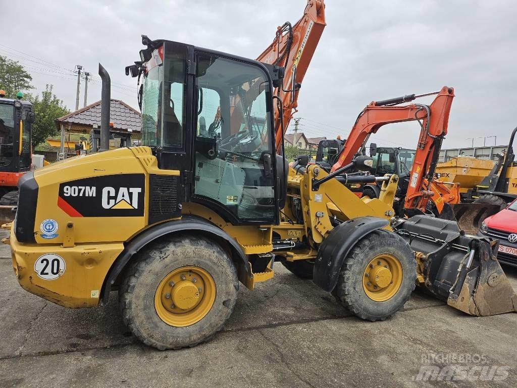 CAT 907M Incarcator pe pneuri