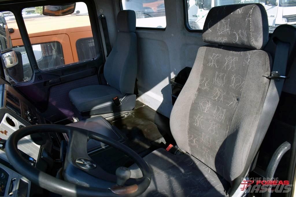 MAN SERIES 4 Cabine si interior