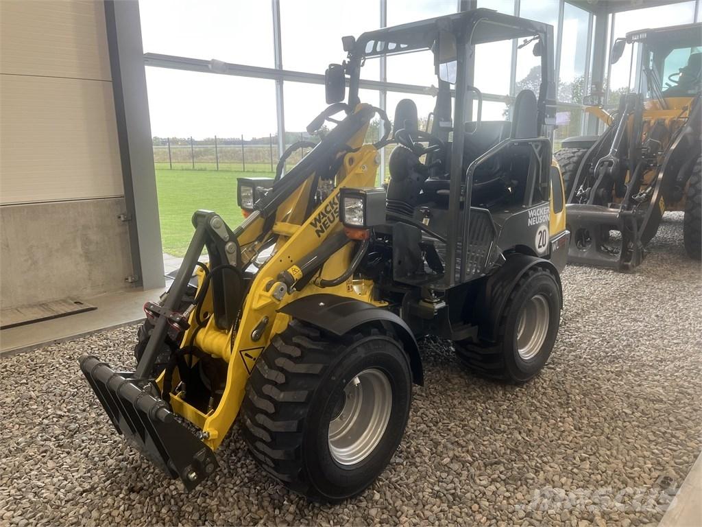 Wacker Neuson WL 25 Incarcator pe pneuri
