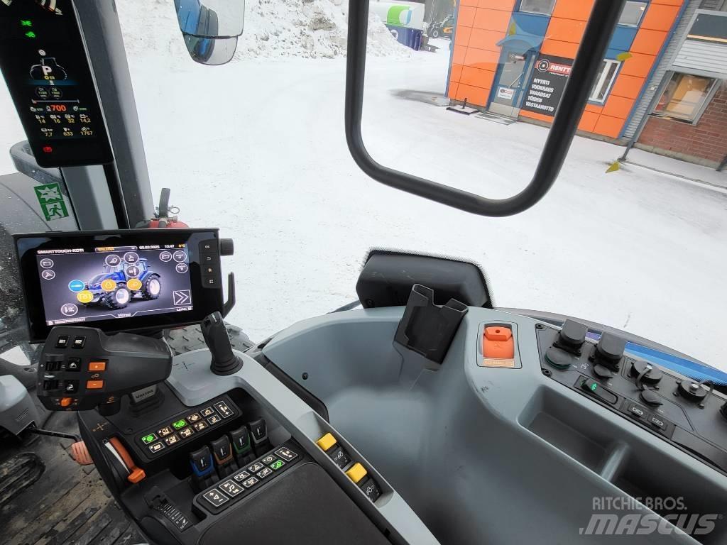 Valtra T 215 Tractoare