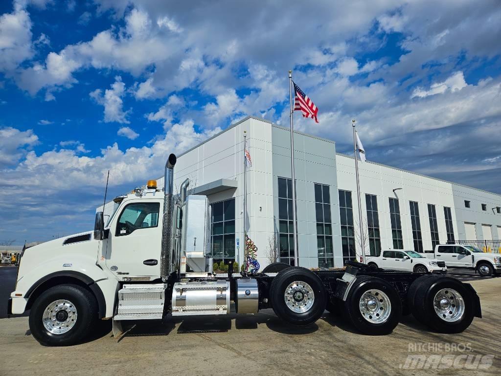 Kenworth T 880 Autotractoare